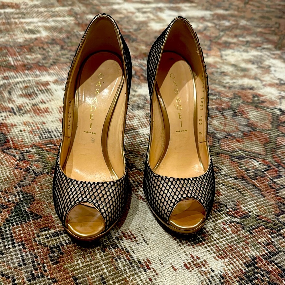 VGUC Casedei Peep Toe Fishnet Mesh Heel